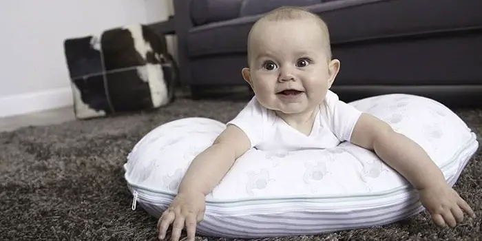 Best Tummy Time Pillows for Newborns